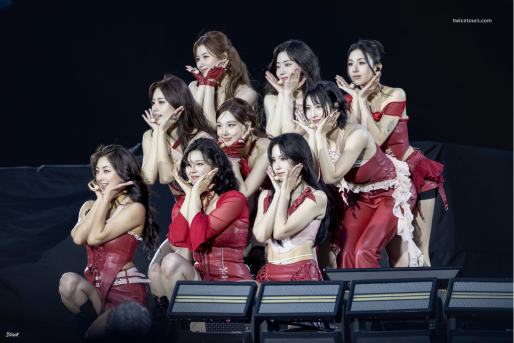 KPOP girls in Red outfit