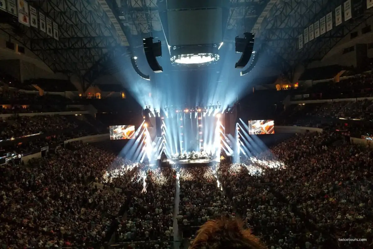 TWICE’s Dallas Nights Became the Soul of This Is For - Recap 1 American Airlines Center, Dallas TX