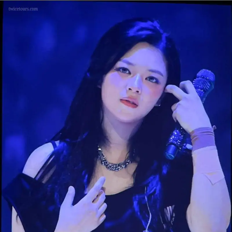 Jeongyeon from TWICE: Career, Albums & World Tour Presence