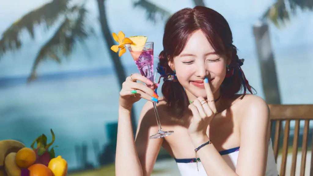 How Nayeon Shaped TWICE: Solo Music, Tours & Influence 8 Nayeon with flower