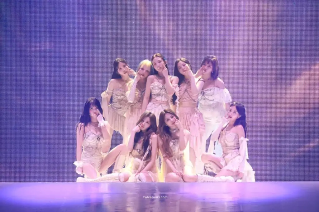 TWICE Dallas Concerts 2026: Dates, Setlist, Venue & Tickets 2 TWICE KOP moves