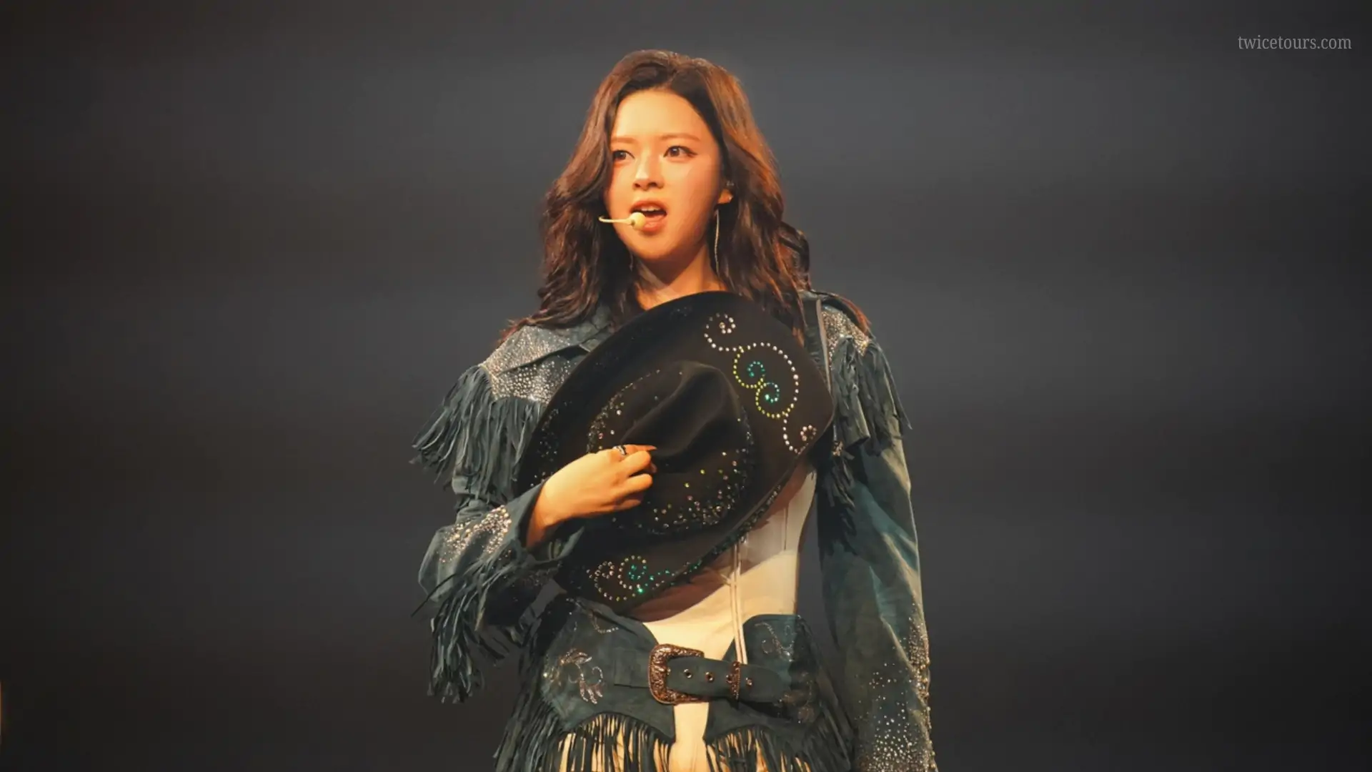 Jeongyeon from TWICE: Career, Albums & World Tour Presence
