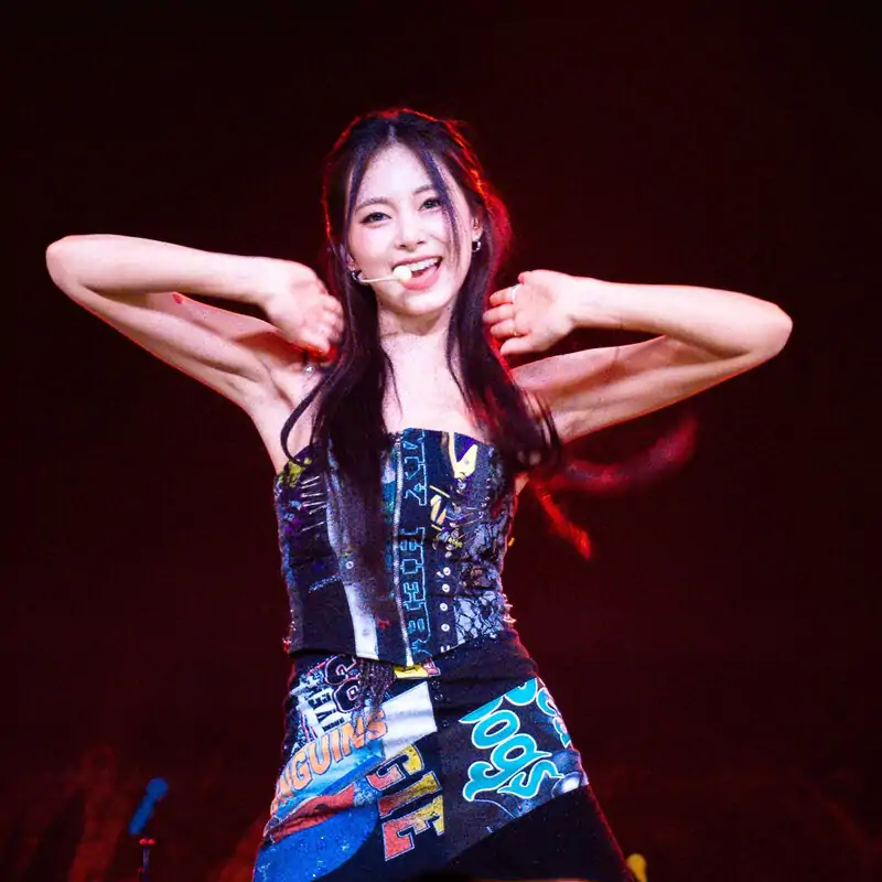 Tzuyu TWICE profile, solo debut, tour role and records 4 Discography - live on stage