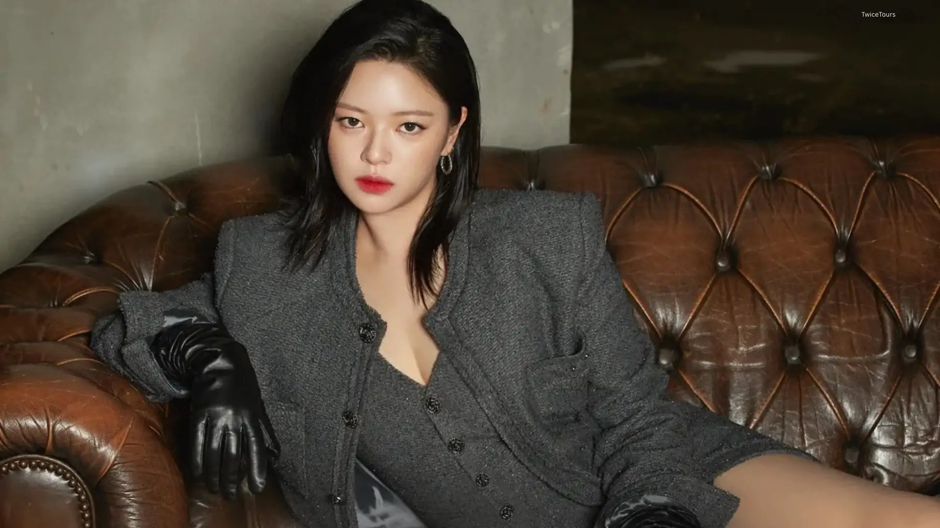 Jeongyeon's Net Worth 2026: TWICE Earnings Breakdown