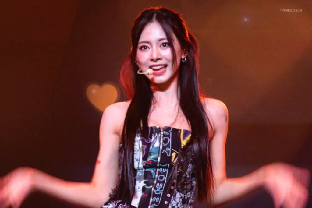 Tzuyu TWICE profile, solo debut, tour role and records 5 Tzuyu live on stage